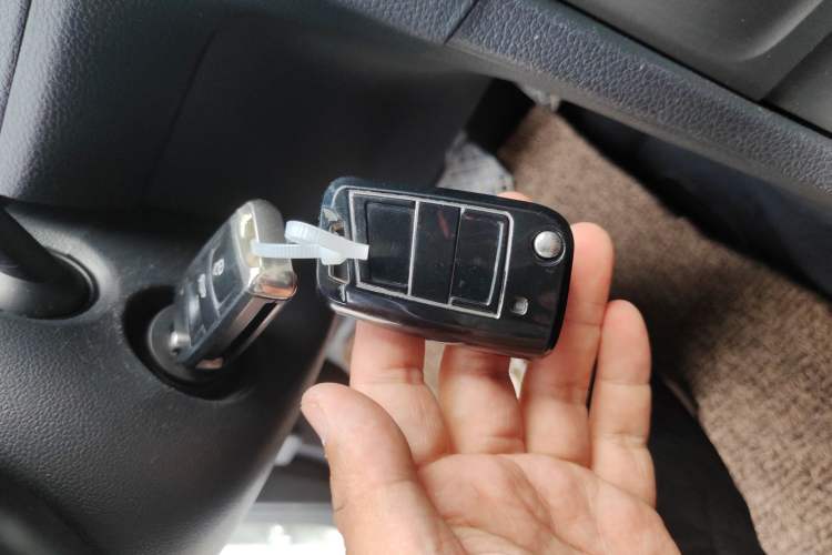 Used Volkswagen Golf 2016 230TSI Automatic Comfort Version Vehicle Key