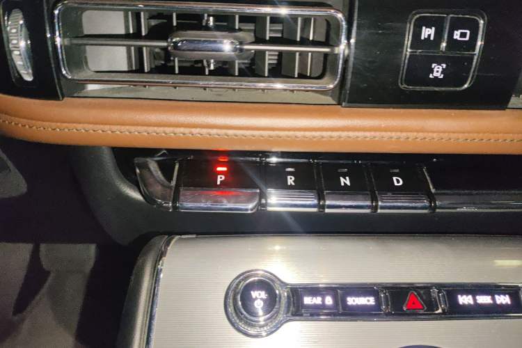 Used Lincoln Aviator 2020 3.0T V6 All-Wheel-Drive Luxury Edition