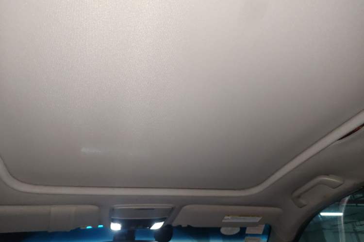 Used Honda Crosstour 2014 2.4L Luxury Edition Headliner