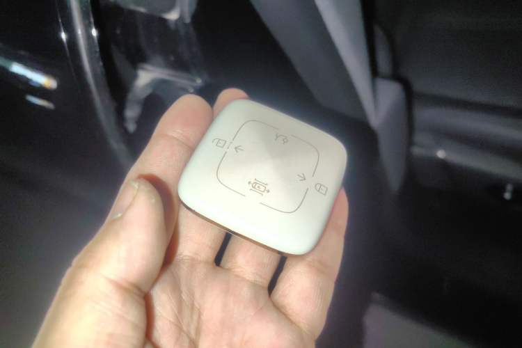 Used Zeekr 7X 2025 100 kWh Long-Range Rear-Wheel Drive with Intelligent Driving Features