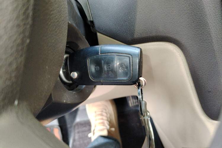 Used Ford Focus 2012 Sedan Classic 1.8L Automatic Base Model Vehicle Key