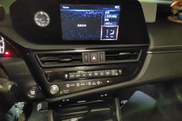 Used Lexus ES 2022 200 Excellence Edition
