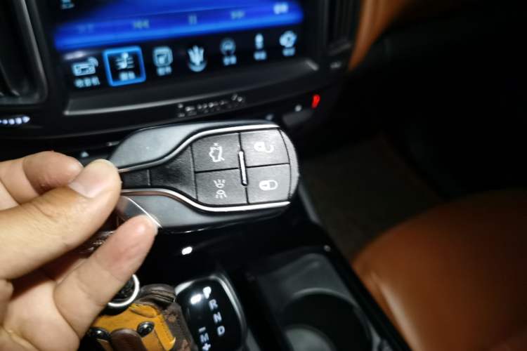 Used Maserati Levante 2016 3.0T Standard Edition Vehicle Key