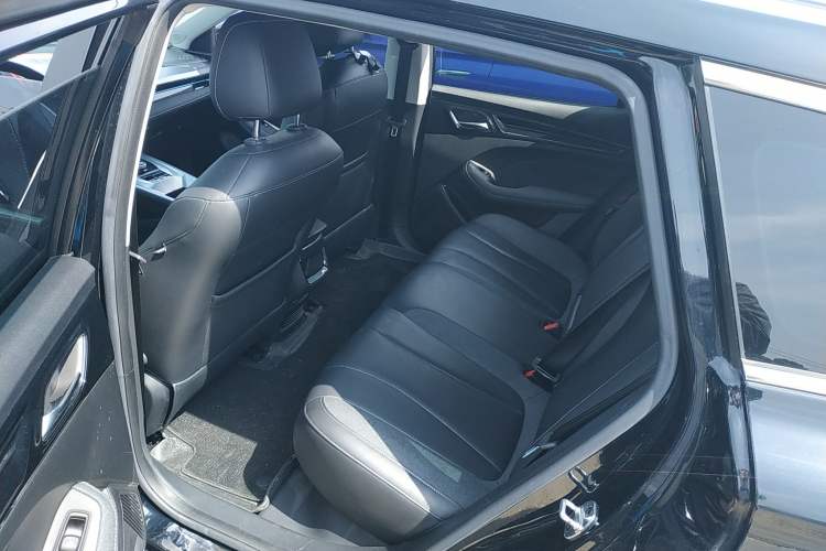 Used Roewe Ei5 2021 500 Admiration Edition
