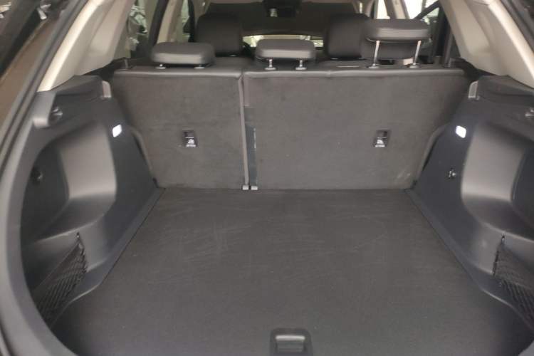 Used Hongqi HS5 2023 2.0T Qixiang Pro Edition Trunk