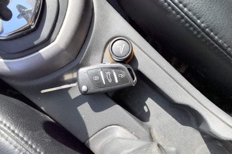 Used Peugeot 408 2013 2.0L Automatic Comfort Edition
