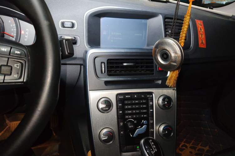 Used Volvo S60 2016 S60L T3 Smart Drive Edition
