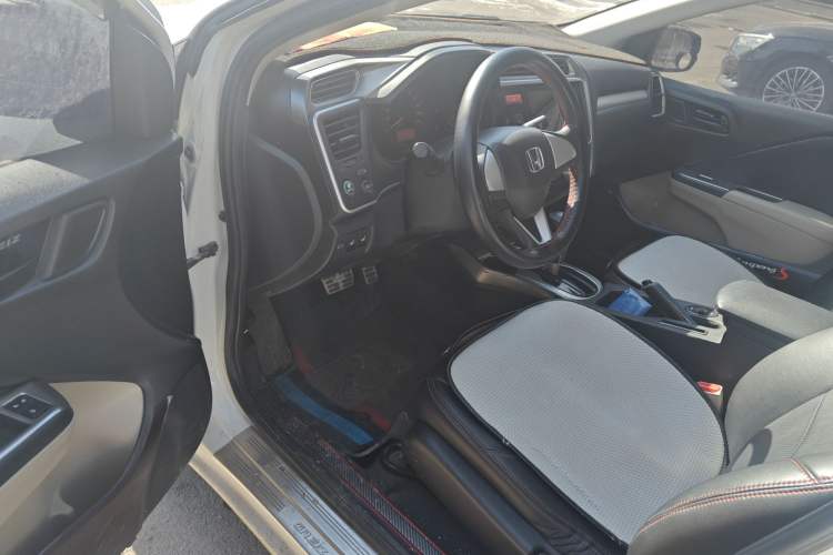 Used Honda Greiz 2016 1.5L CVT Classic Edition