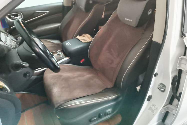 Used Infiniti QX60 2016 2.5 S/C Hybrid Two-Wheel-Drive Excellence Edition China V Standard
