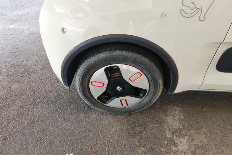 Used Baojun KiWi EV 2021 Artist Model Lithium Iron Phosphate