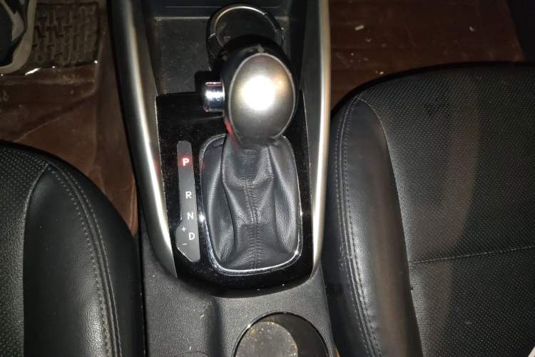 Used Kia Forte 2014 1.6L AT Premium Model