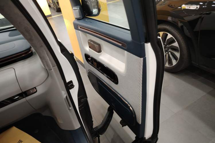 Used Zeekr MIX 2025 Long-Range Intelligent Driving Edition