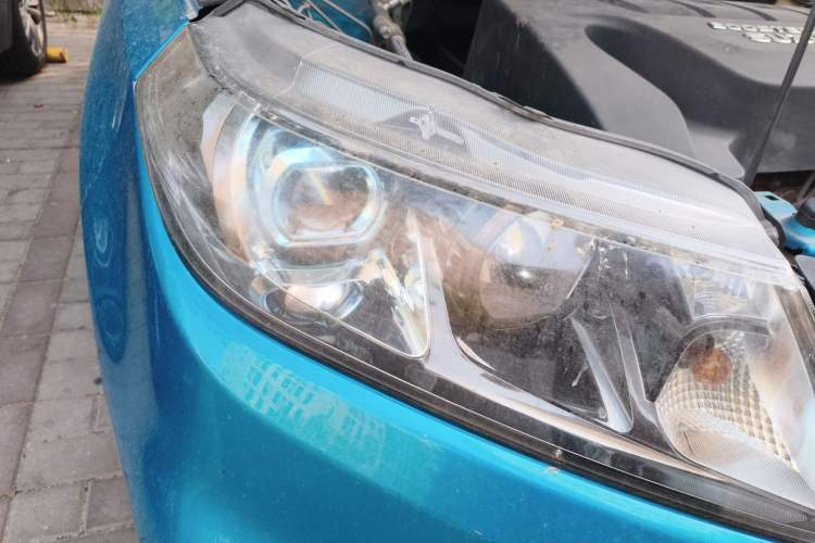 Used Suzuki Vitara 2016 1.4T Automatic 4x4 Flagship Model Right Front Headlight
