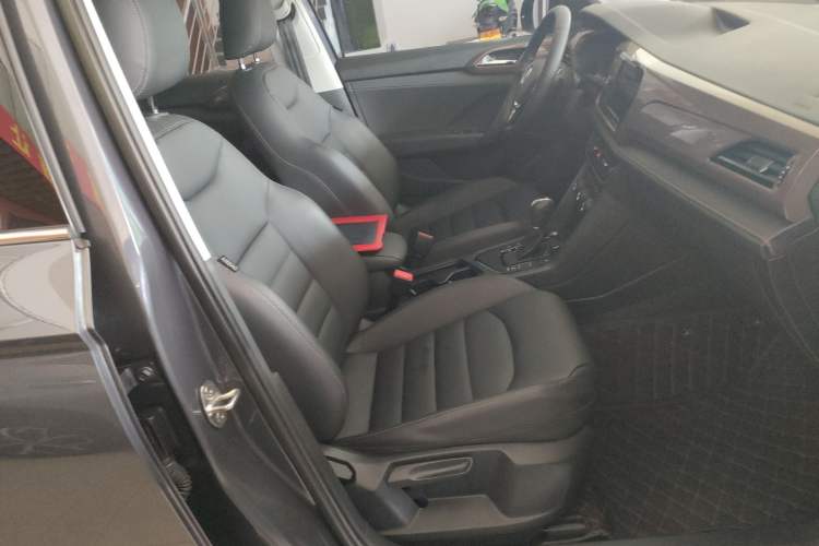 Used Volkswagen Tharu 2019 330TSI Four-Wheel Drive Luxury Edition China VI Standard