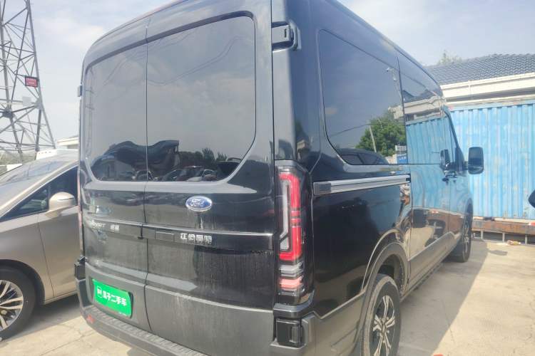 Used Ford Transit T8 2024 T8 2.3T Diesel Automatic Mid-axle Mid-roof 7-seater Business & Travel Edition
