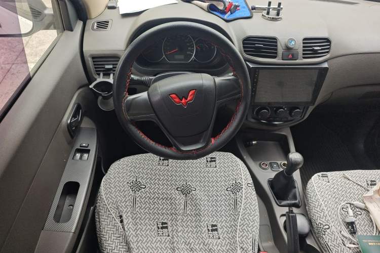 Used Wuling Hongguang 2020 1.2L S Base Model China VI LSI
