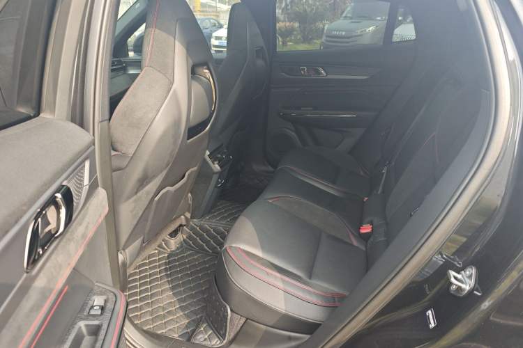 Used Lynk & Co 05 2020 2.0TD Four-Wheel Drive HypeHalo
