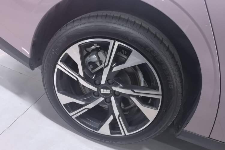 Used Geely Galaxy L6 2024 125km Creative Edition
