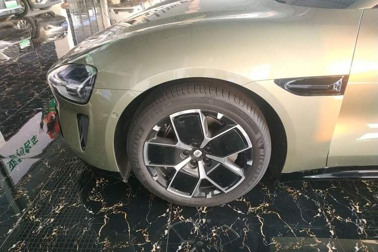 Used Xiaomi Auto SU7 2024 Rear-Drive Long-Range Intelligent Driving Version
