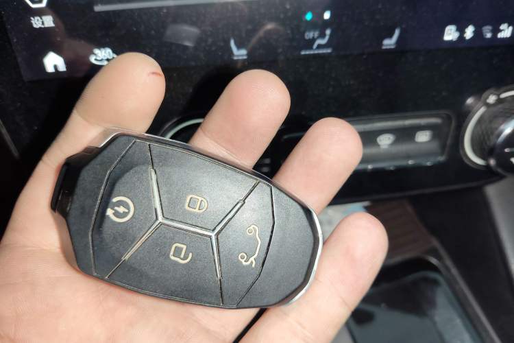 Used Lynk & Co 02 2018 2.0T DCT 4x4 Sport Pro Edition China V Standard Vehicle Key