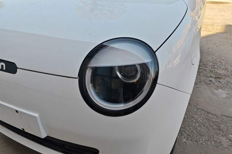 Used CHANGAN NEVO Lumin 2022 155 km – Refreshingly Sweet Edition Left Front Headlight