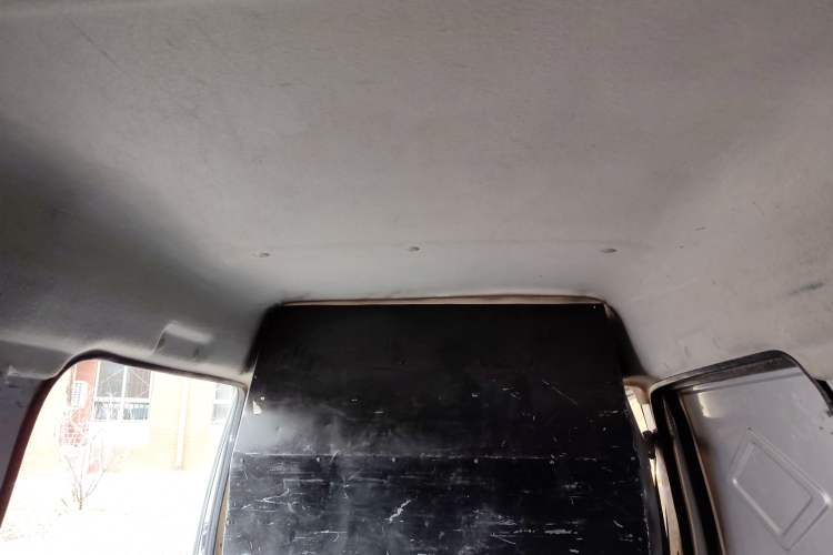 Used Dongfeng Xiaokang K05S 2019 1.2L Practical Version China VI Standard DK12 Headliner