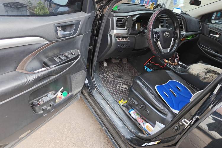 Used Toyota Highlander 2017 2.0T Four-Wheel Drive Luxury Edition 7 Seats Driver Seat