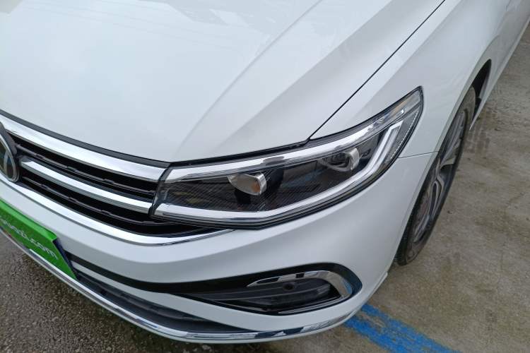 Used Volkswagen Bora 2023 200TSI DSG Smart Drive Version Left Front Headlight