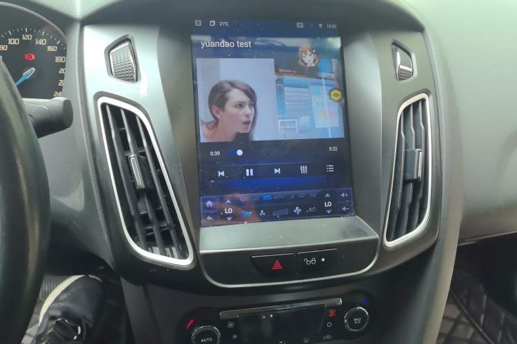 Used Ford Focus 2012 Sedan 1.6L Automatic Fashion Edition