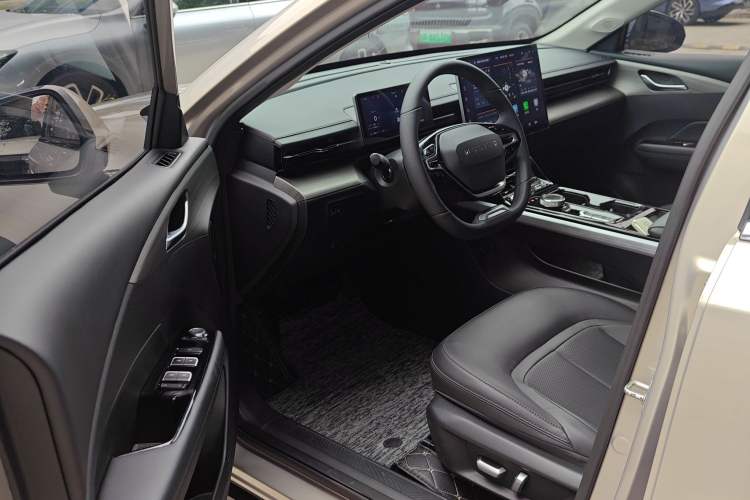 Used Wuling Xingguang 2024 Co-Creation Edition 510 Advanced Model
