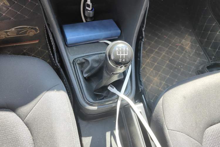 Used Volkswagen Santana 2015 1.6L Manual Fashion Edition Gear Lever