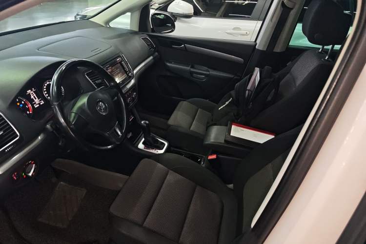 Used Volkswagen Sharan 2013 1.8TSI Standard Model Euro IV
