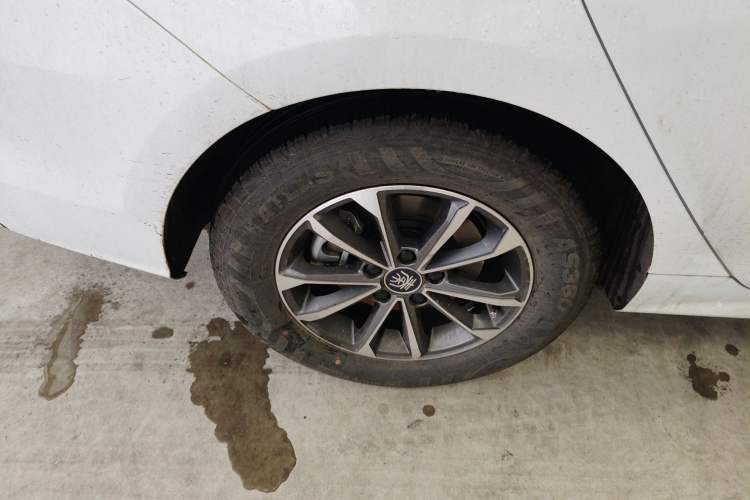 Used BYD Qin PLUS 2024 HONOR Edition DM-i 55KM Leading Model Right Rear Wheel Hub