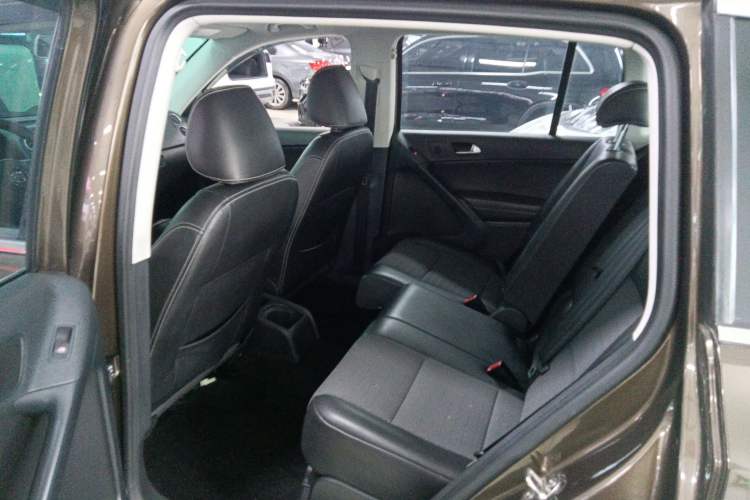 Used Volkswagen Tiguan L 2016 300TSI Automatic Two-Wheel Drive Trend Edition