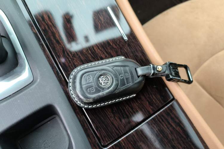 Used Buick LaCrosse 2019 28T Prestige Model