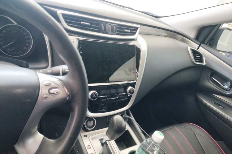 Used Nissan Murano 2019 2.5L XE Two-Wheel Drive Elite Version China VI Standard
