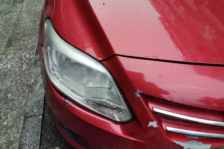 Used CHANGAN Alsvin V3 2012 1.3L Manual Luxury Version China IV Standard