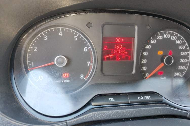 Used Volkswagen Polo 2011 1.4L Manual ZhiShang Edition
