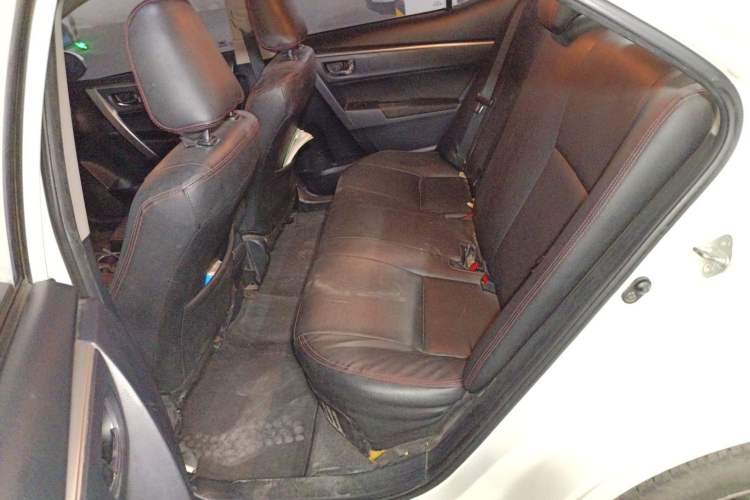 Used Toyota Corolla 2017 Revised Dual-Engine 1.8L E-CVT Leading Edition
