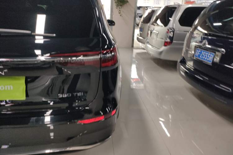 Used Volkswagen Viloran 2022 380TSI Luxury Edition Right Rear Taillight