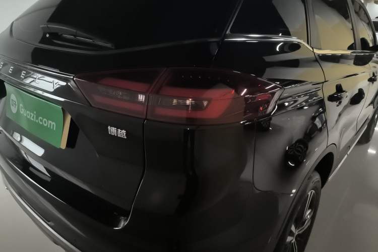 Used Geely Auto Emgrand X7 Sport 2022 1.8TD DCT Zhiya Trim
