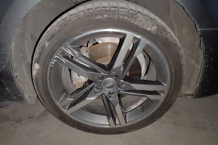 Used Audi A4L 2020 40 TFSI Luxury Dynamic Model
