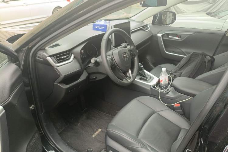 Used Toyota Wildlander 2022 2.0L CVT Two-Wheel Drive Luxury PLUS Edition
