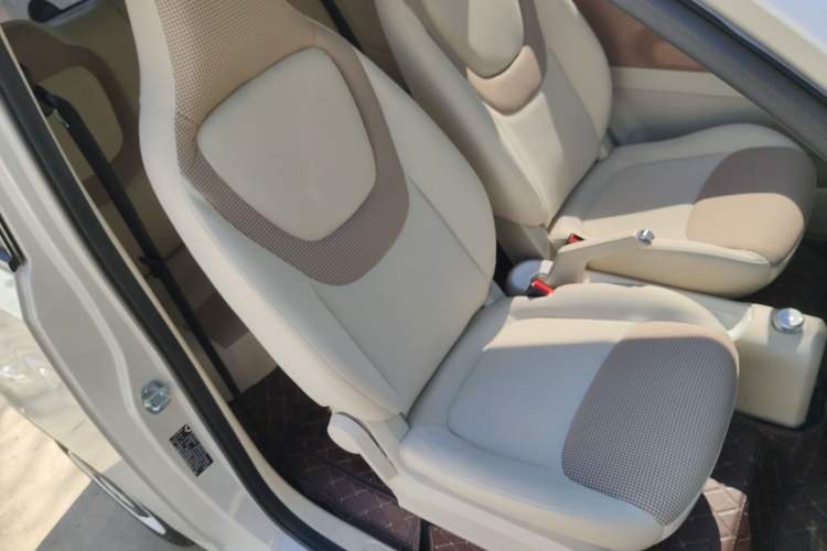 Used Wuling Hongguang MINIEV 2024 3rd Generation 170 km Right Front Seat