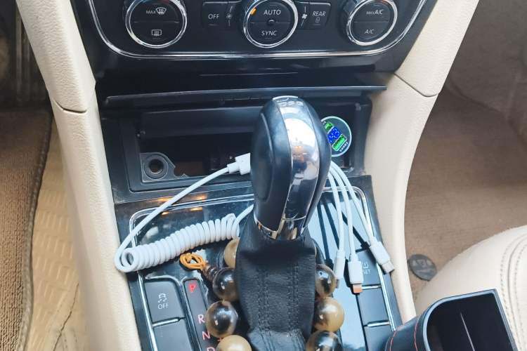 Used Volkswagen Passat 2014 1.8TSI DSG Prestige Navigation Edition