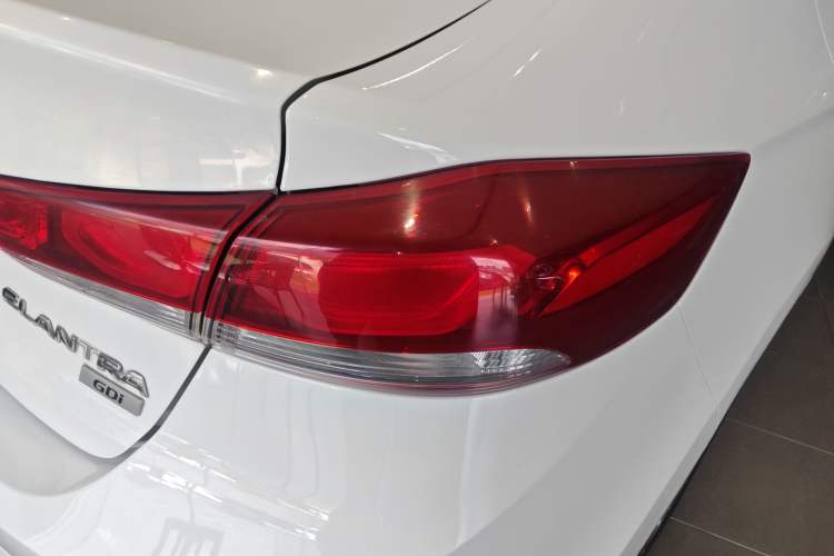 Used Hyundai Elantra (6th Generation / Lingdong) 2016 1.6L Automatic ZhiXuan – Elite Version Exterior 6