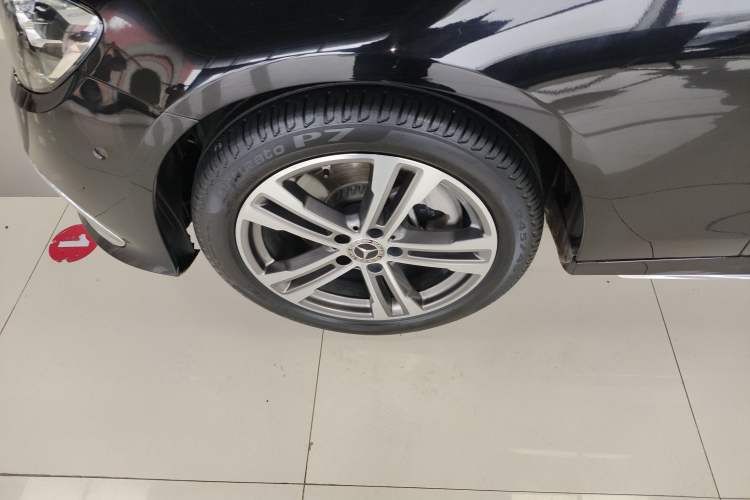 Used Mercedes-Benz E-Class 2023 Restyled E 260 L Sport Edition Left Front Wheel Hub