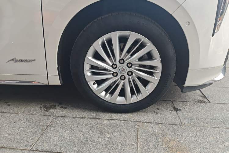 Used Buick Century 2023 2.0T Seven-Seater Yinshi Edition
