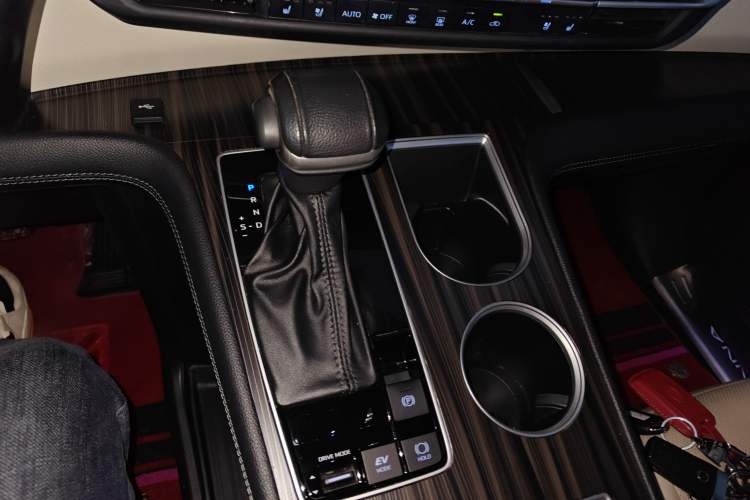 Used Toyota Sienna 2021 2.5L Hybrid Premium Edition
