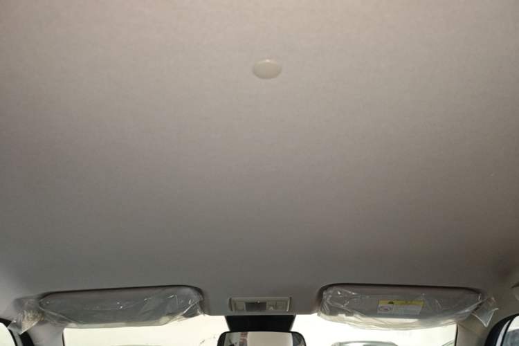 Used CHANGAN NEVO Lumin 2026 Model Treasure Edition 205km Passionate Beige Ningde